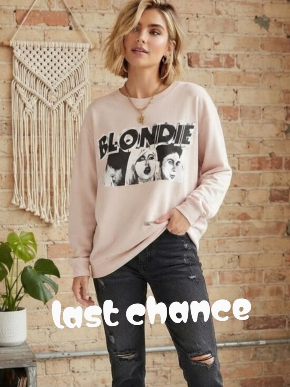 NWT Blondie Graphic Sweatshirt • Women’s 2XL • Pale Purple